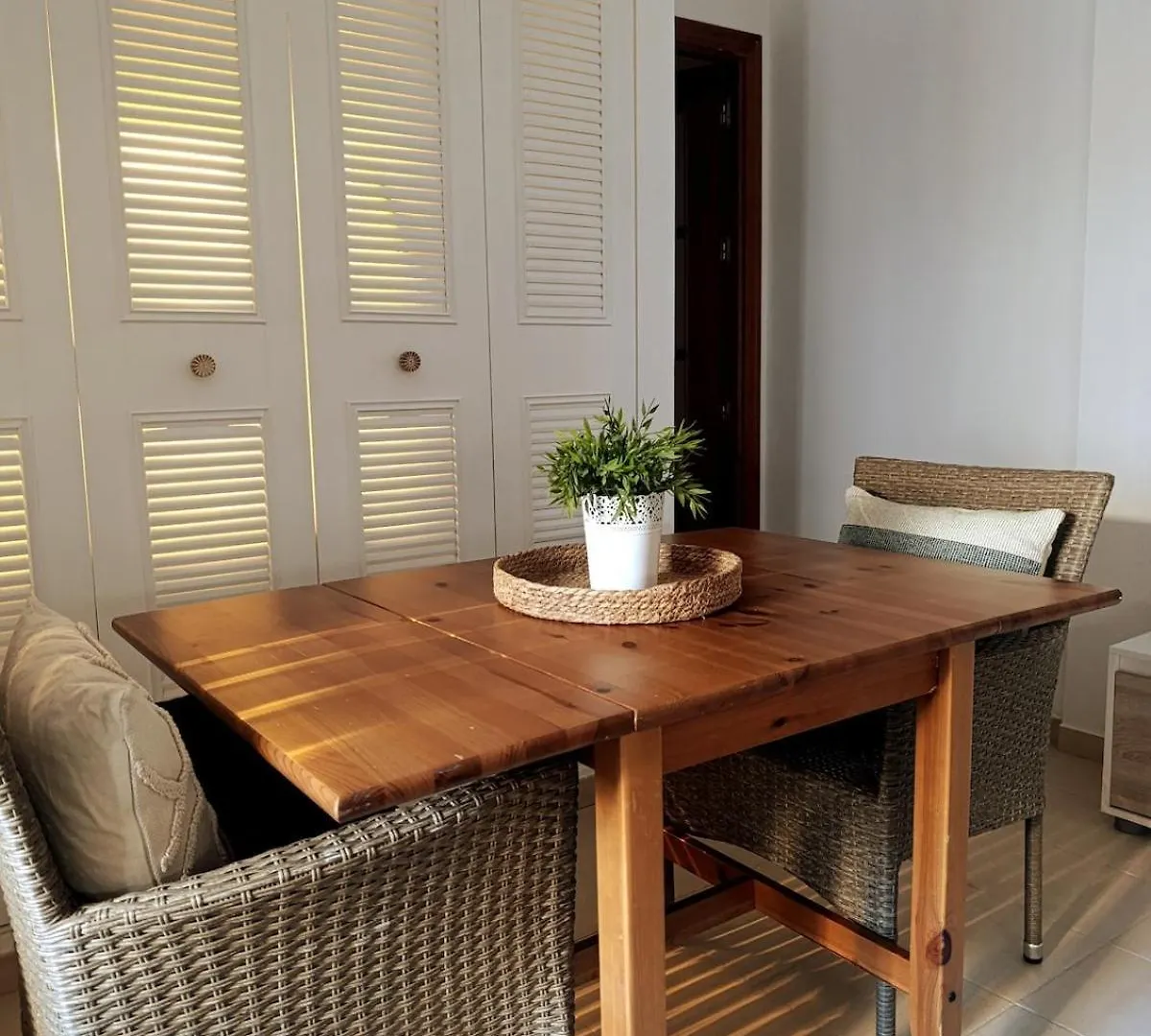 Apartment 巴尔巴特